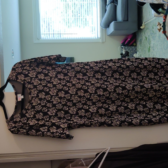 Casual to dressy! - Picture 2 of 3